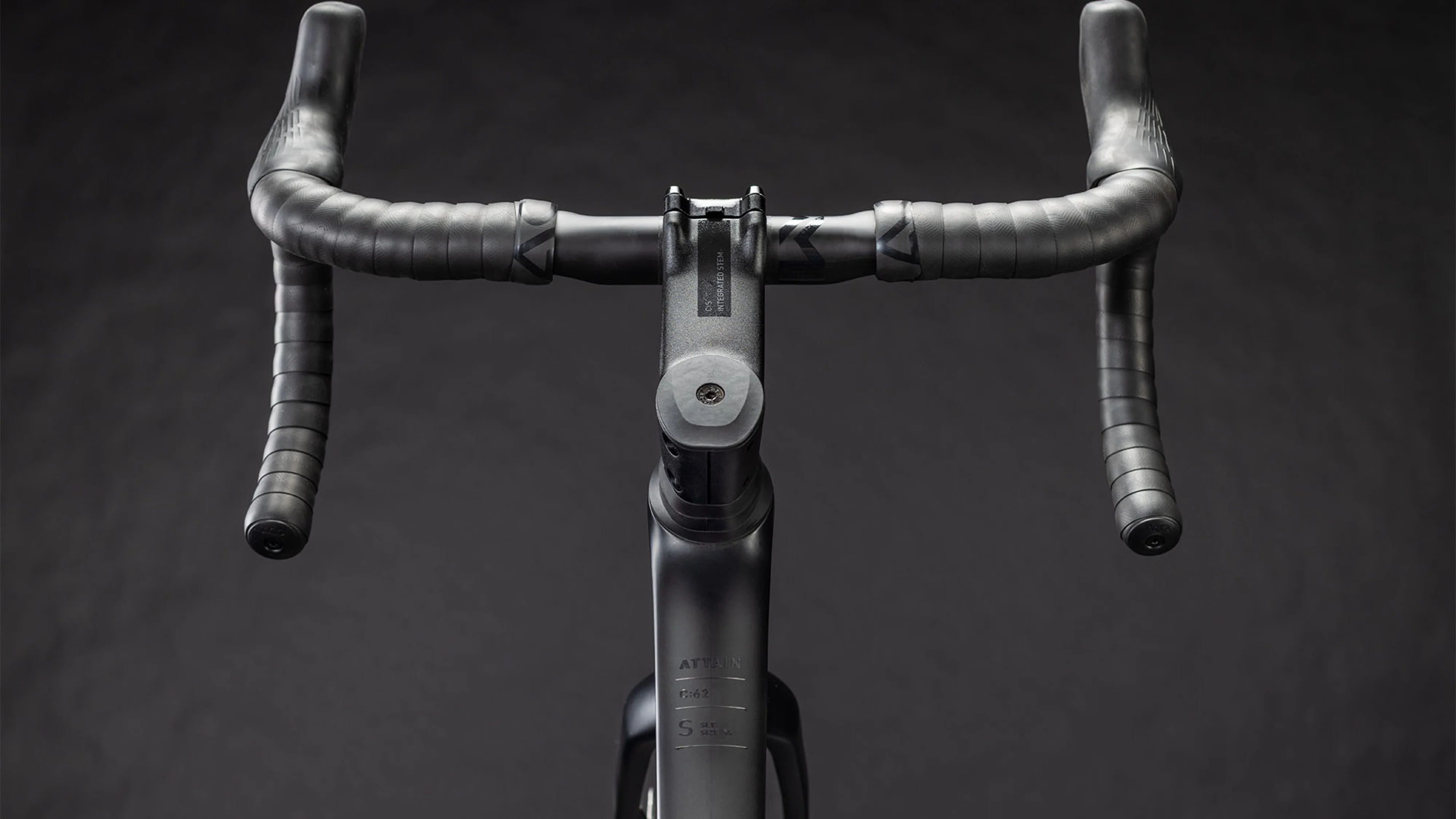 Cube Attain C:62 SLT  carbon´n´coalchrome (2026) - Image 3