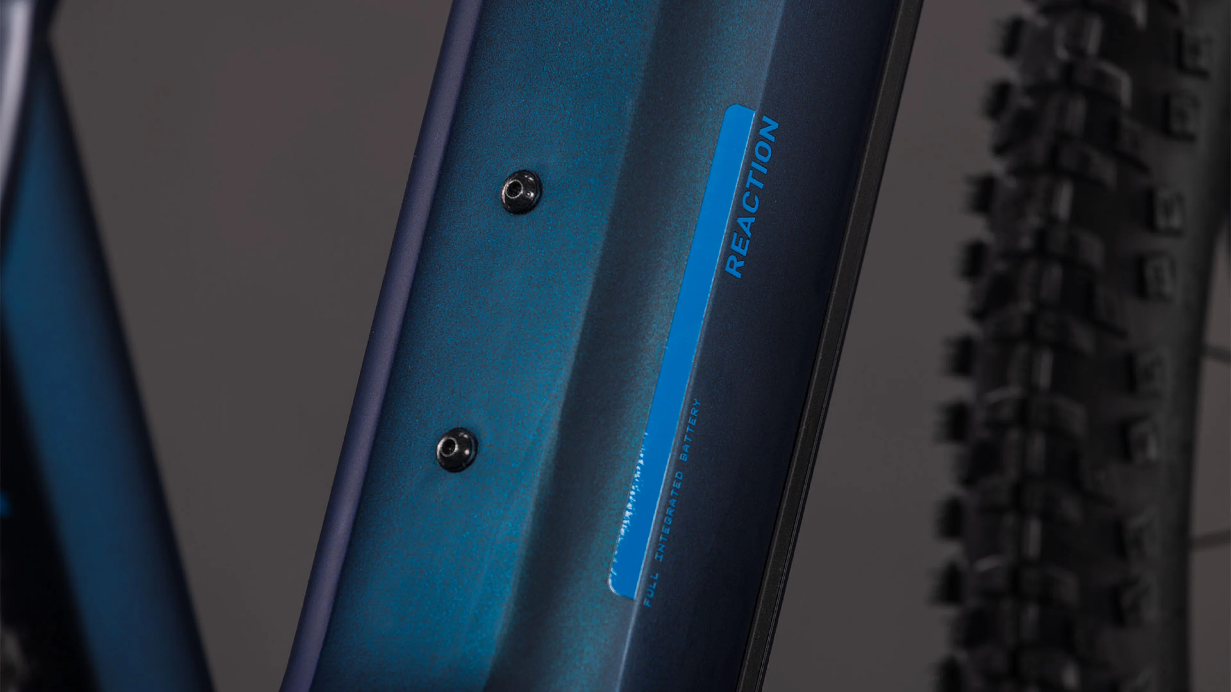 Cube Reaction Hybrid Pro 800 nebular´n´dazzle (2026) - Image 3