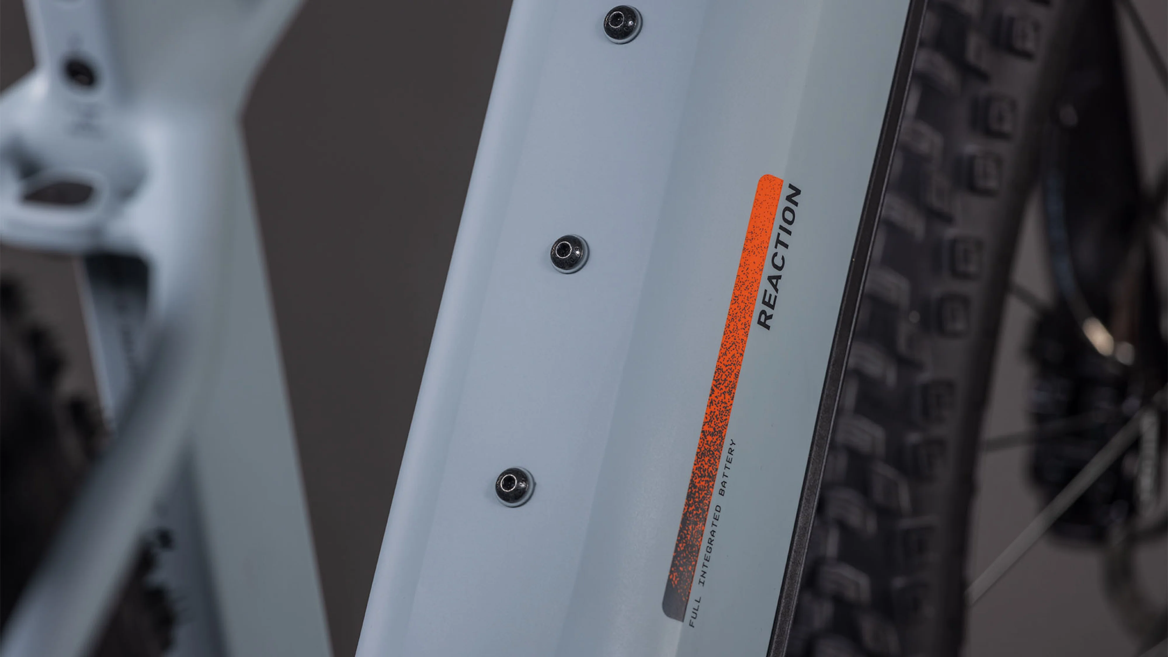 Cube Reaction Hybrid Race 800 vulcan´n´orange (2026) - Image 3