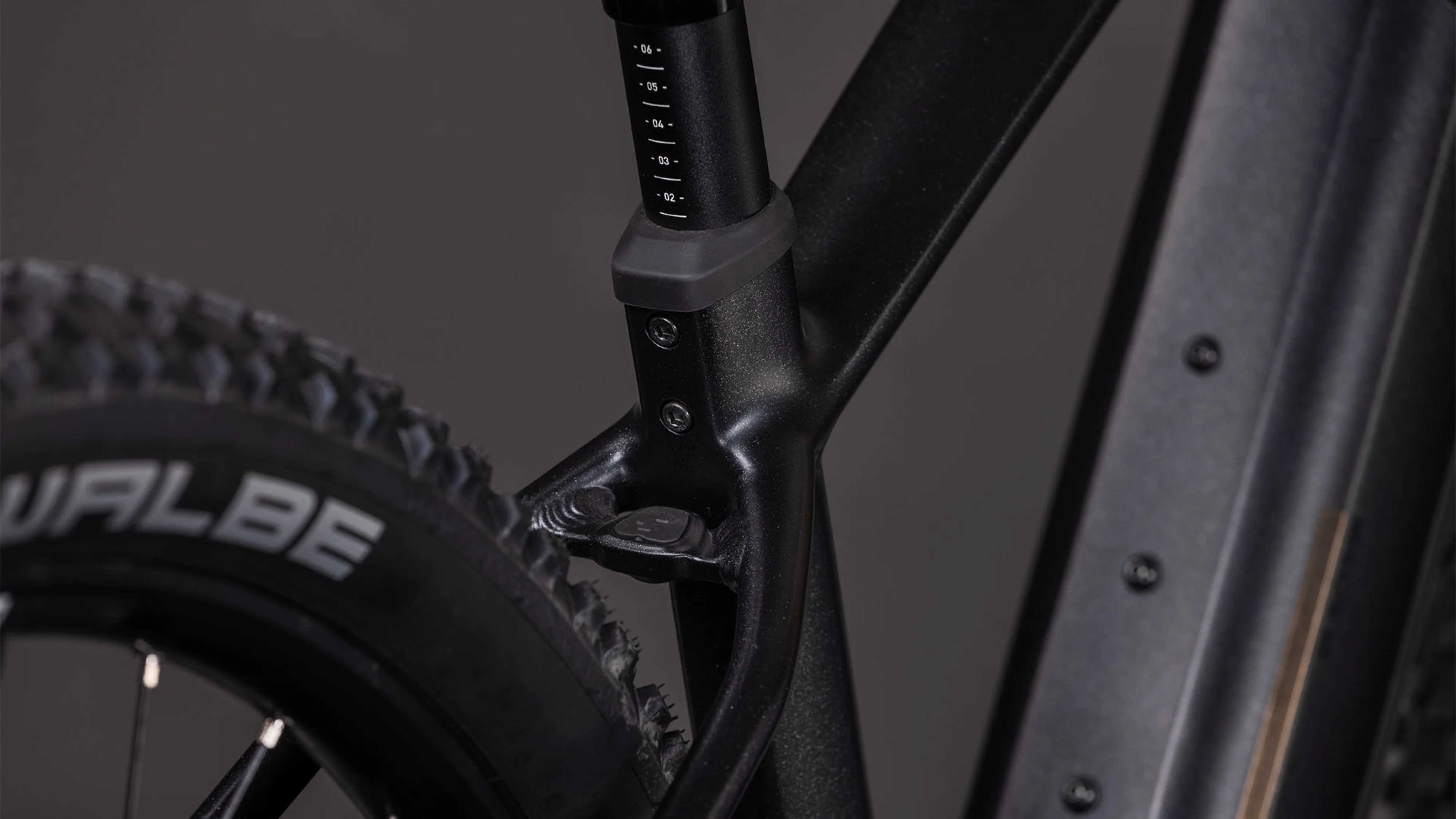 Cube Reaction Hybrid SLX 800 silverdust´n´chrome (2026) - Image 4