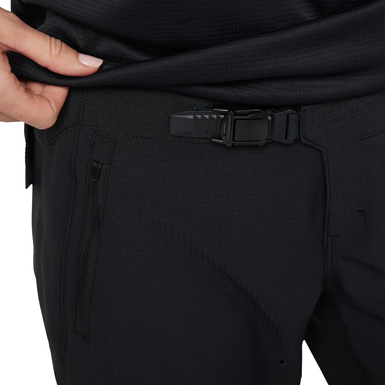 Fox W Defend Short Black - Image 6