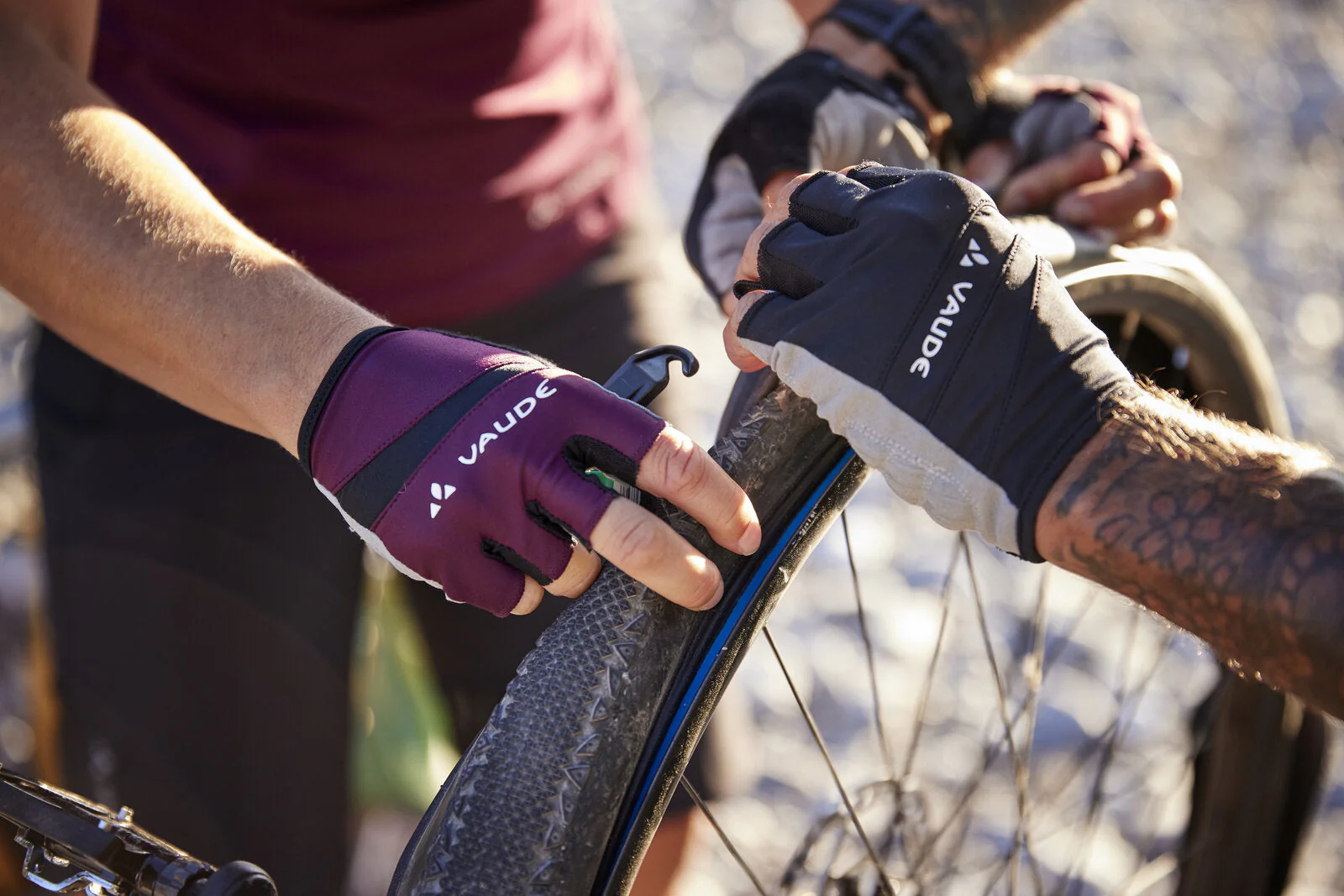 VAUDE Active Handschuhe Damen schwarz - Image 2