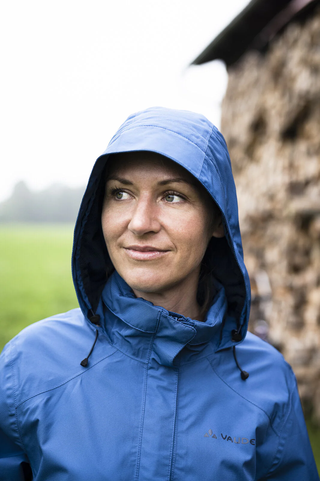 VAUDE Escape Bike Light Jacket Damen rot - Image 8